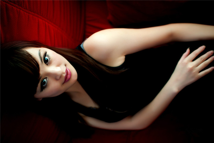 ������Ȼ���д���Ƭ