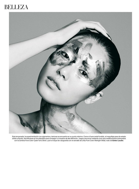 ��ģ�������㡶Harper ' s Bazaar����������ױ�ݴ�Ƭ��