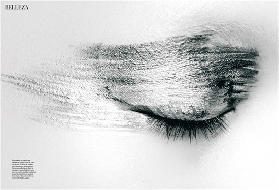 ��ģ�������㡶Harper ' s Bazaar����������ױ�ݴ�Ƭ��