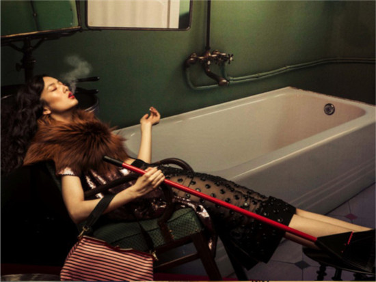 �½���ģ�溡���ĩ������