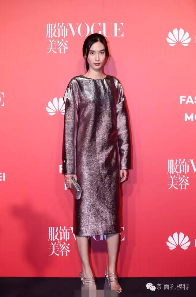 �������VOGUEſ&nbsp;Ѧ������Ե�����������Ǻ�Ӱ