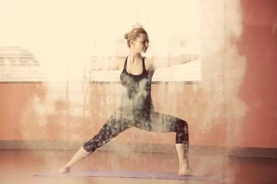 �ʺ���Ľ����˶�