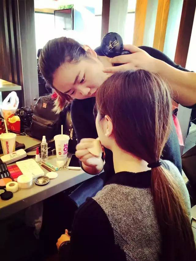 ��ױС����