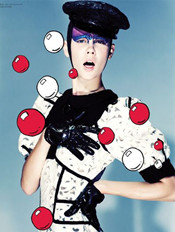 ��С����LV&nbsp;Ϸ��ʱ�д�Ƭ