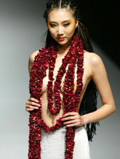 2004时装周天意梁子