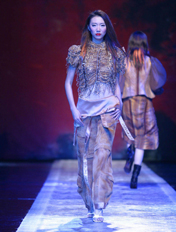 04秋冬张肇达发布会