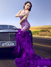 性感车模野驭劳斯莱斯