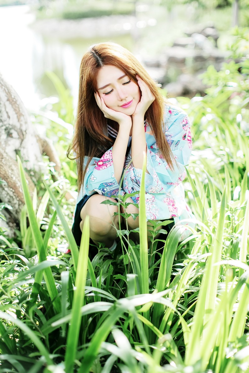 ���ƶ��ʵ�Ư����Ůѧ��װд��