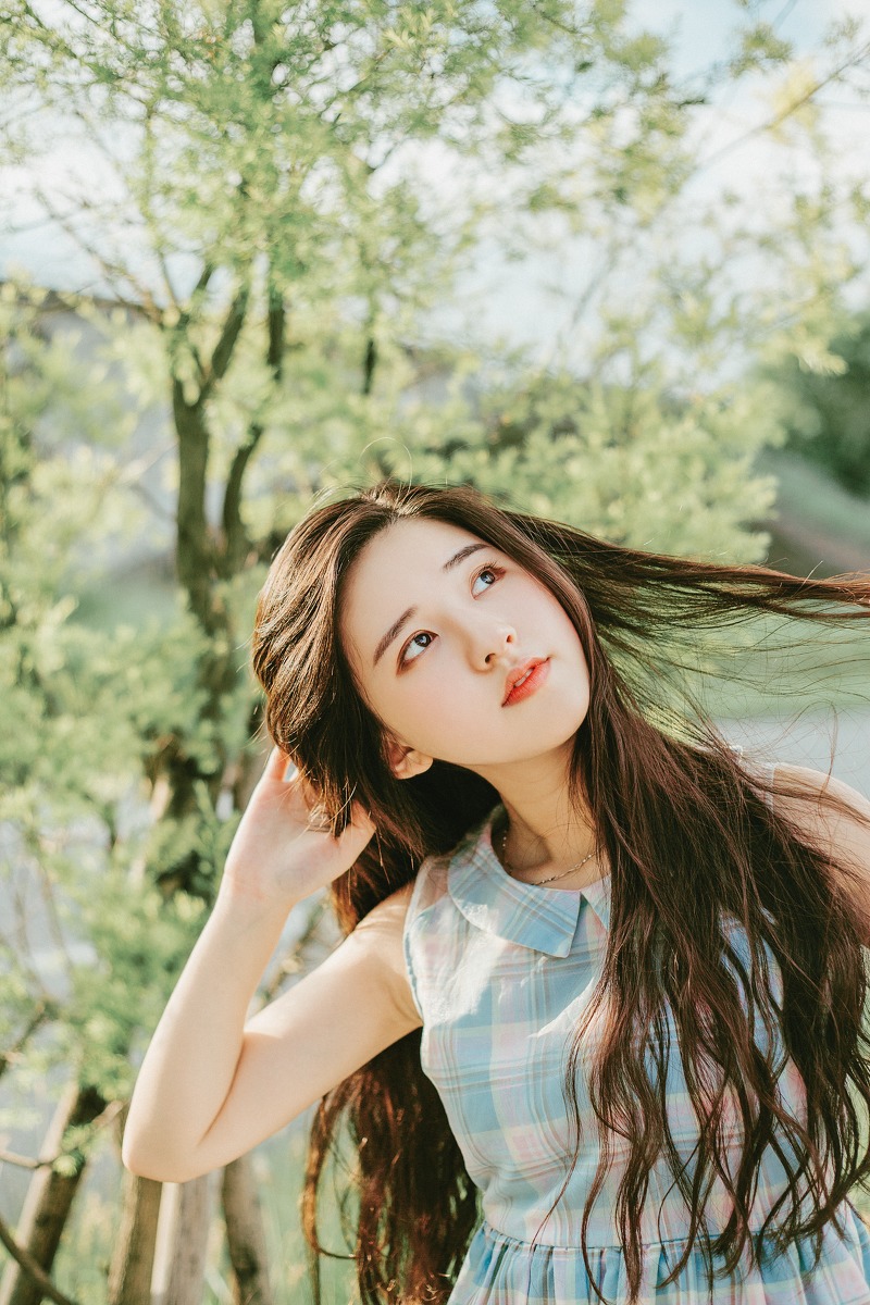 �е�Ӥ���ʵ��崿��Ů