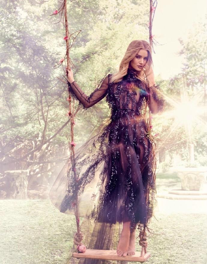 ��ģ����ɭ���е���Ů