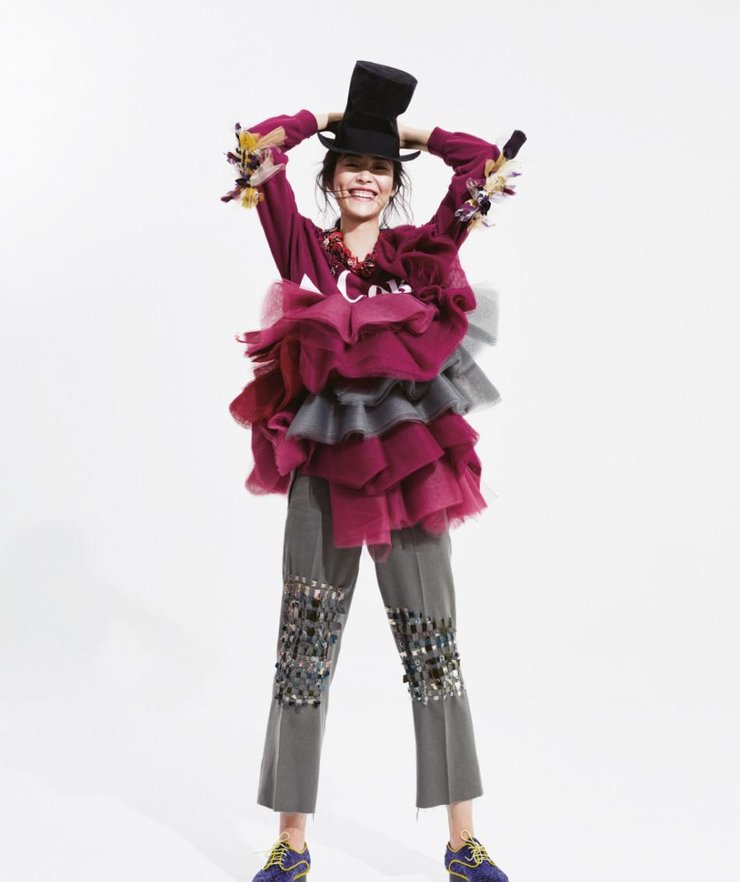 �������·����Ƭ&nbsp;���ȿ�˧չ�ֶ�Ԫ����