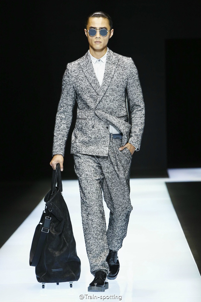 ����ŷ��������&nbsp;��ģ��������Emporio&nbsp;Armani��װ������