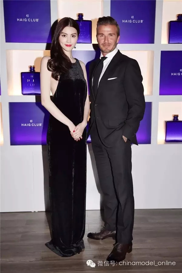 ��С�����۱�ɩ��&nbsp;��ģ�����뱴�˺�ķ̨ͬȴ����ά������